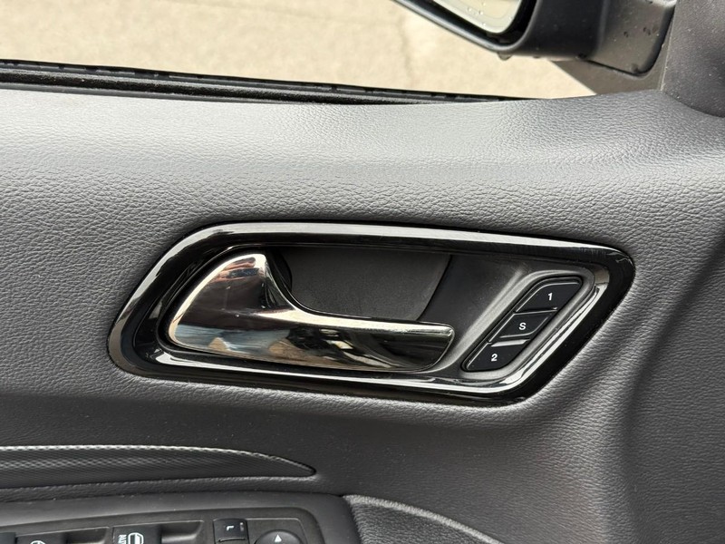 Dodge Durango Vehicle Image 19