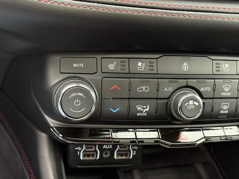 Dodge Durango Vehicle Image 26