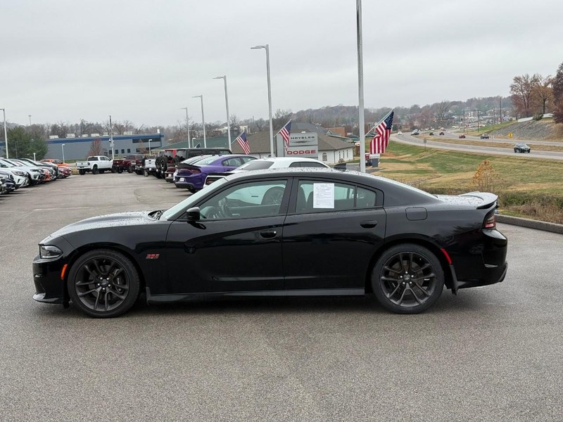 Dodge Charger Vehicle Full-screen Gallery Image 2