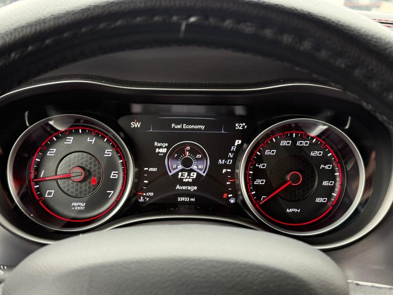 Dodge Charger Vehicle Full-screen Gallery Image 19