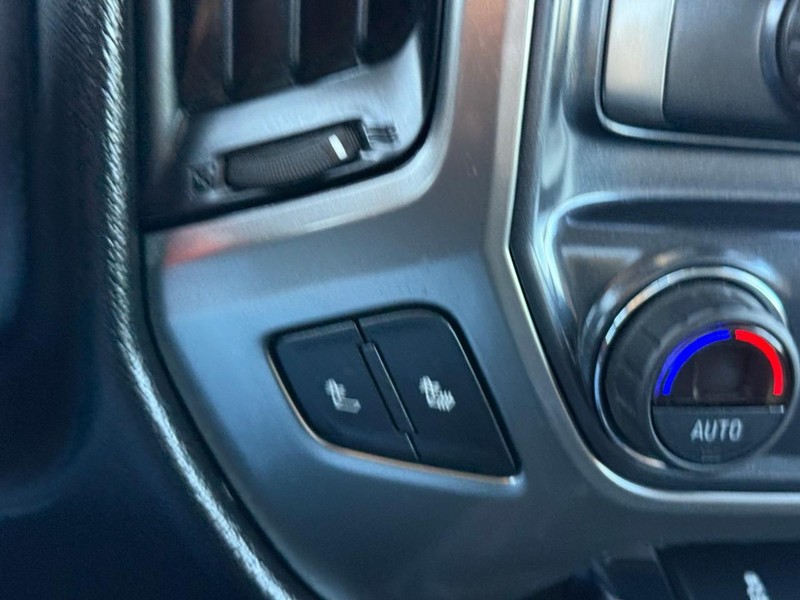 Chevrolet Silverado 1500 Vehicle Full-screen Gallery Image 23