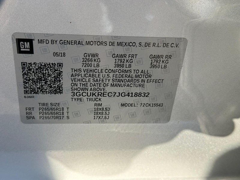 Chevrolet Silverado 1500 Vehicle Full-screen Gallery Image 25