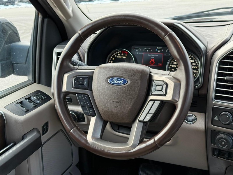 Ford F-150 Vehicle Image 16