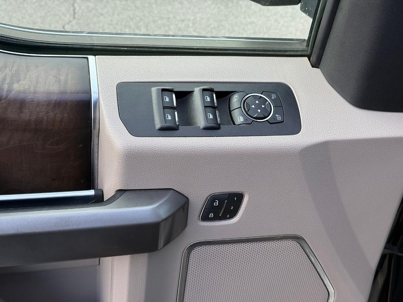 Ford F-150 Vehicle Image 19