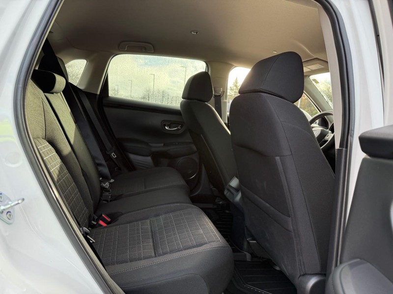 Honda HR-V Vehicle Image 13