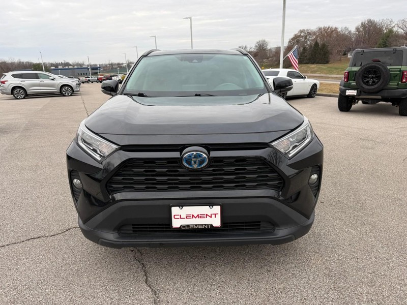 Toyota RAV4 Vehicle Image 13