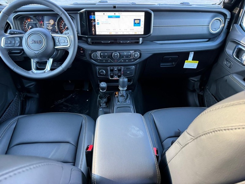 Jeep Wrangler Vehicle Image 08