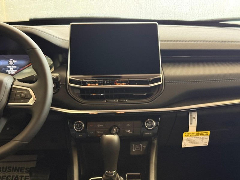 Jeep Compass Vehicle Full-screen Gallery Image 7