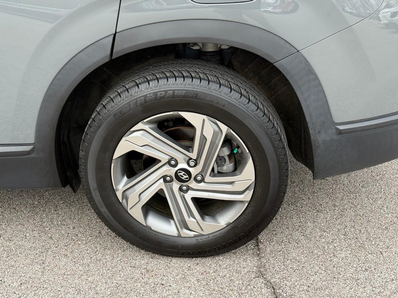 Hyundai Santa Fe Vehicle Image 05