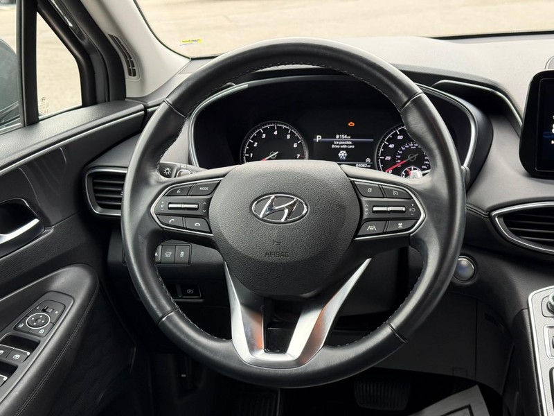 Hyundai Santa Fe Vehicle Image 14