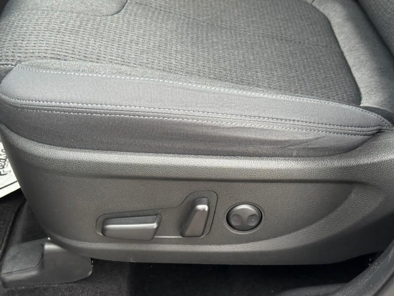 Hyundai Santa Fe Vehicle Image 20