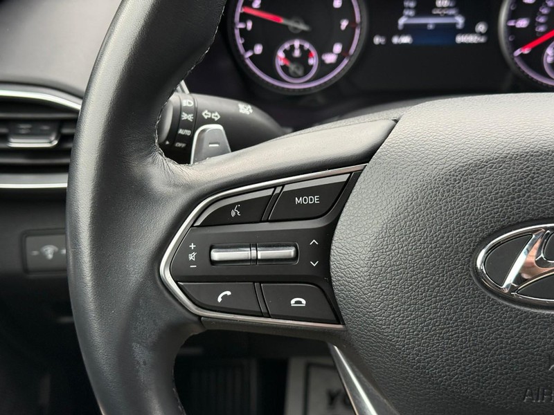 Hyundai Santa Fe Vehicle Image 23