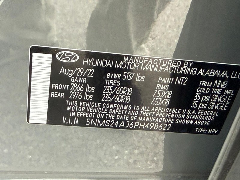 Hyundai Santa Fe Vehicle Image 26