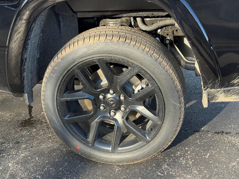 Ram 1500 Vehicle Image 05