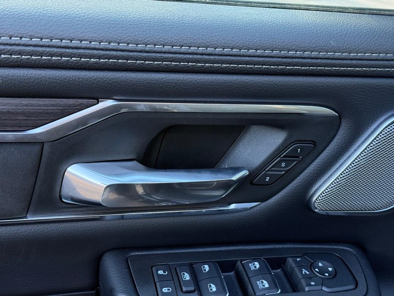 Ram 1500 Vehicle Image 15