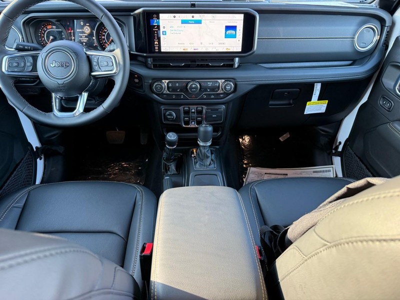 Jeep Wrangler Vehicle Image 08