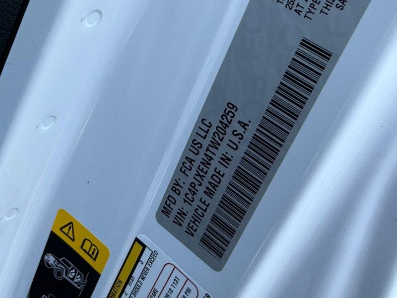 Jeep Wrangler Vehicle Image 21