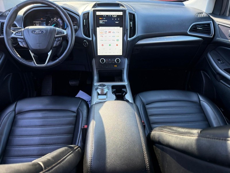 Ford Edge Vehicle Image 12