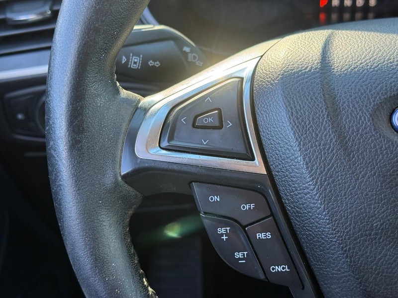 Ford Edge Vehicle Image 20