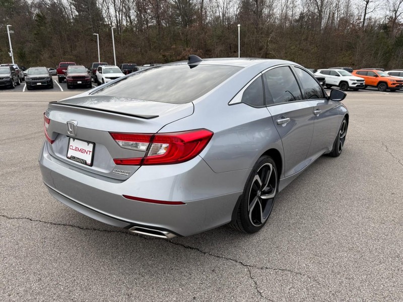 Honda Accord Sedan Vehicle Image 11