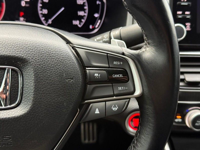 Honda Accord Sedan Vehicle Image 24