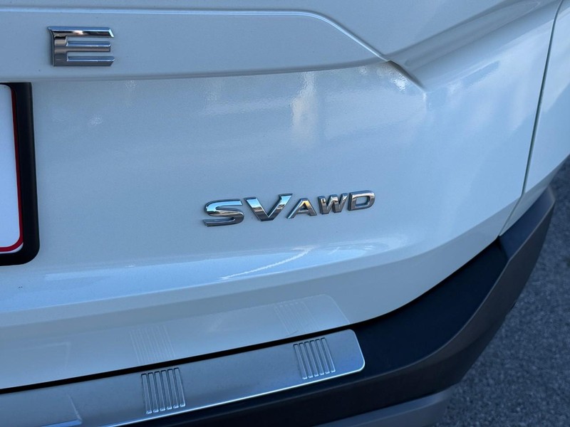 Nissan Rogue Vehicle Image 07