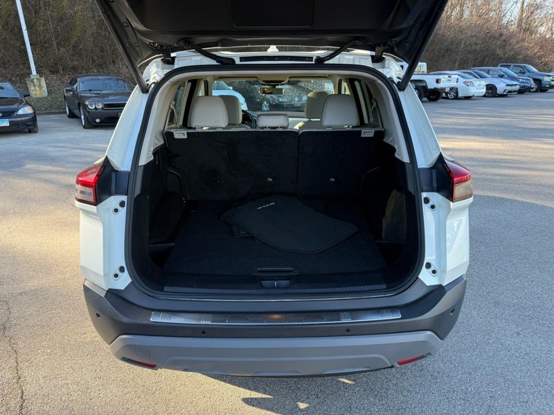 Nissan Rogue Vehicle Image 08