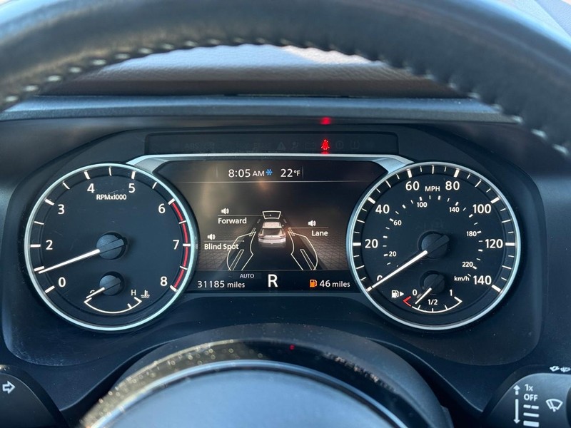 Nissan Rogue Vehicle Image 27