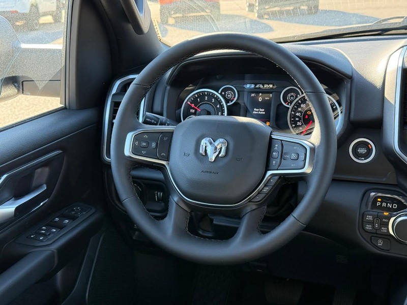 Ram 1500 Vehicle Image 09