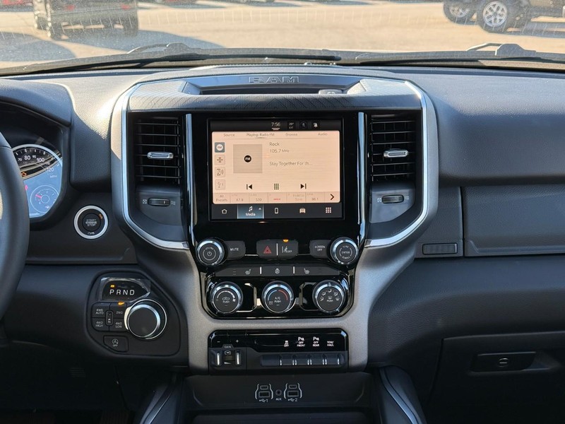 Ram 1500 Vehicle Image 11