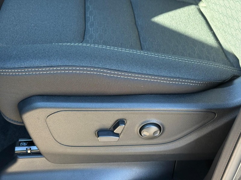 Ram 1500 Vehicle Image 15