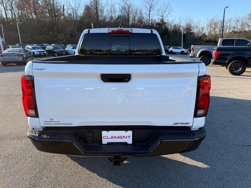 Chevrolet Colorado Vehicle Full-screen Gallery Image 6