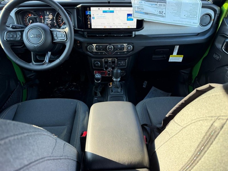 Jeep Wrangler Vehicle Image 08