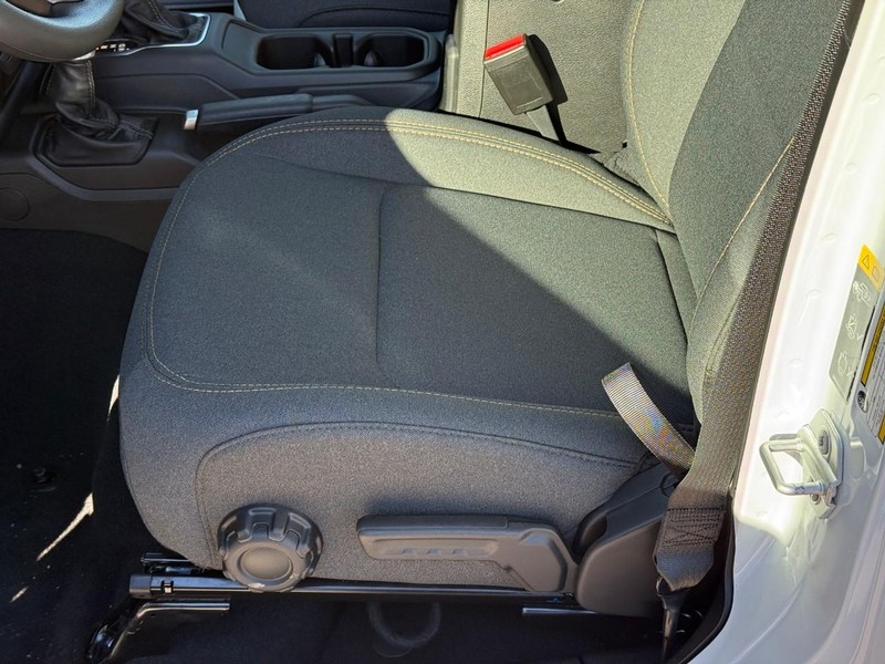 Jeep Wrangler Vehicle Image 09