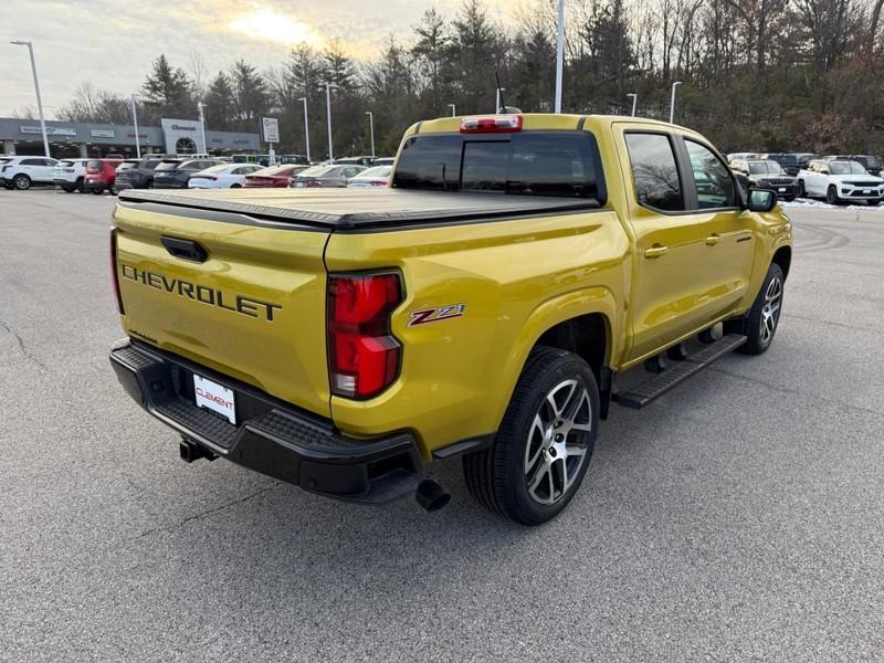 Chevrolet Colorado Vehicle Full-screen Gallery Image 7