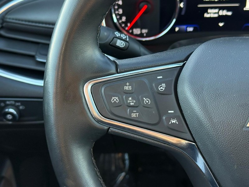 Chevrolet Malibu Vehicle Full-screen Gallery Image 18