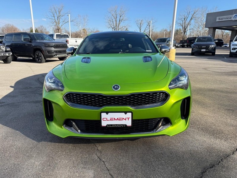Kia Stinger Vehicle Image 12