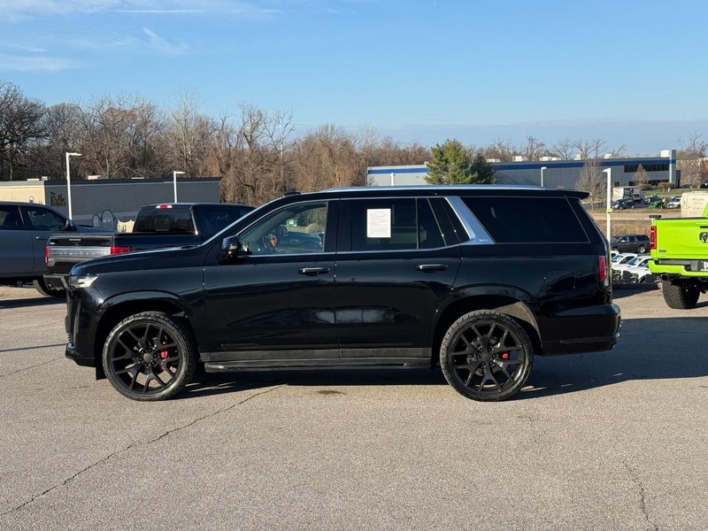 Cadillac Escalade Vehicle Image 03