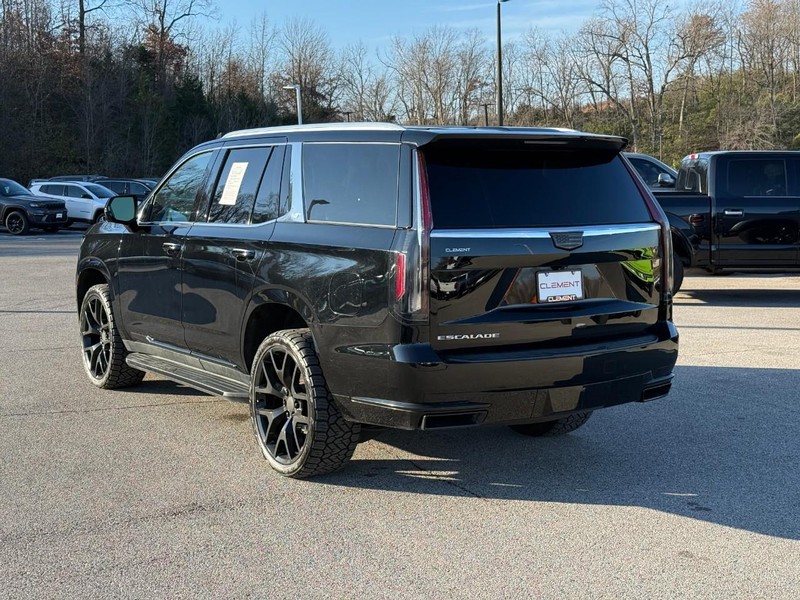 Cadillac Escalade Vehicle Image 04