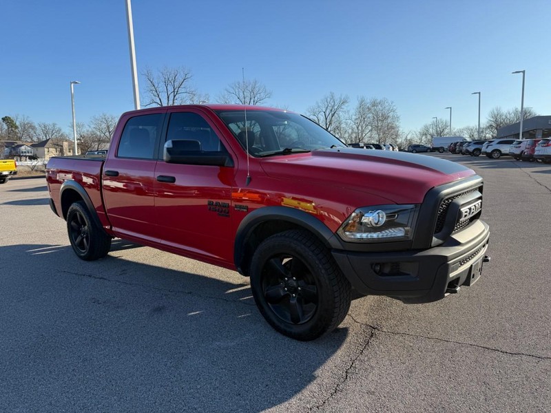 Ram 1500 Classic Vehicle Full-screen Gallery Image 9