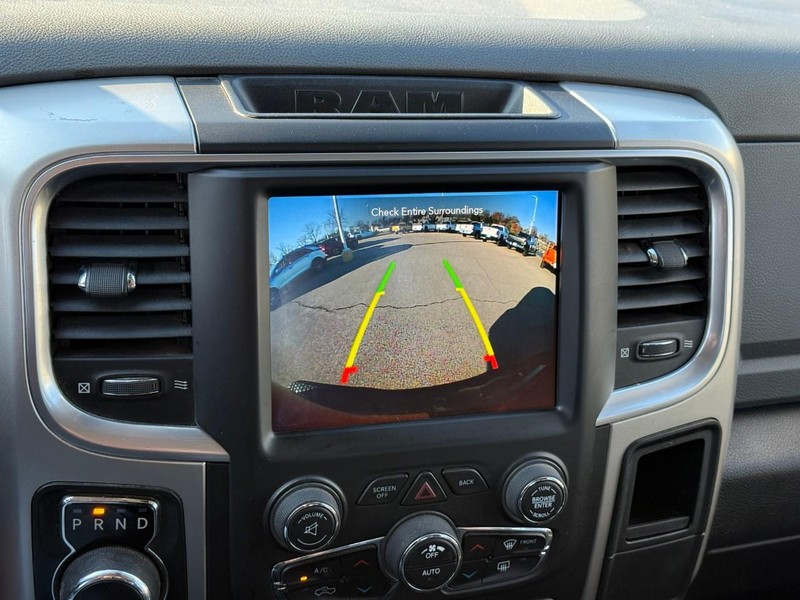 Ram 1500 Classic Vehicle Full-screen Gallery Image 22