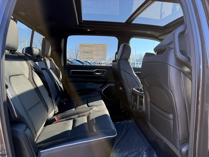 Ram 1500 Vehicle Image 07