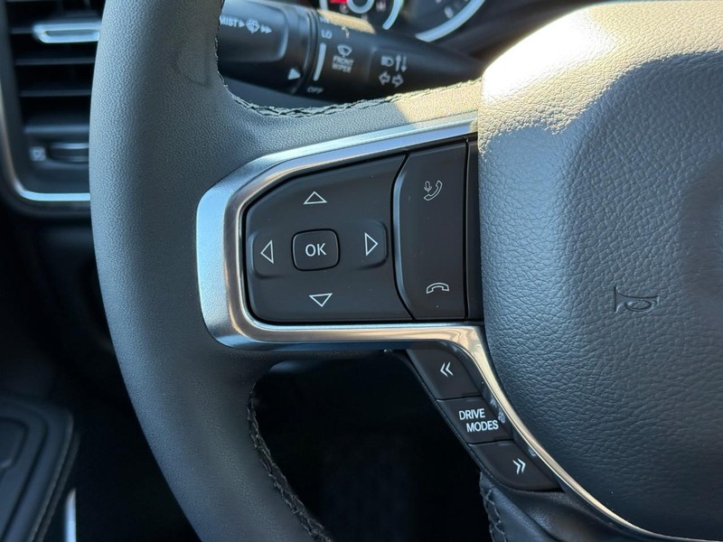 Ram 1500 Vehicle Image 17