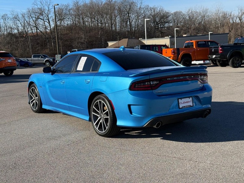 Dodge Charger Vehicle Image 04