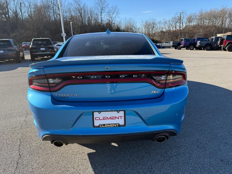 Dodge Charger Vehicle Image 09