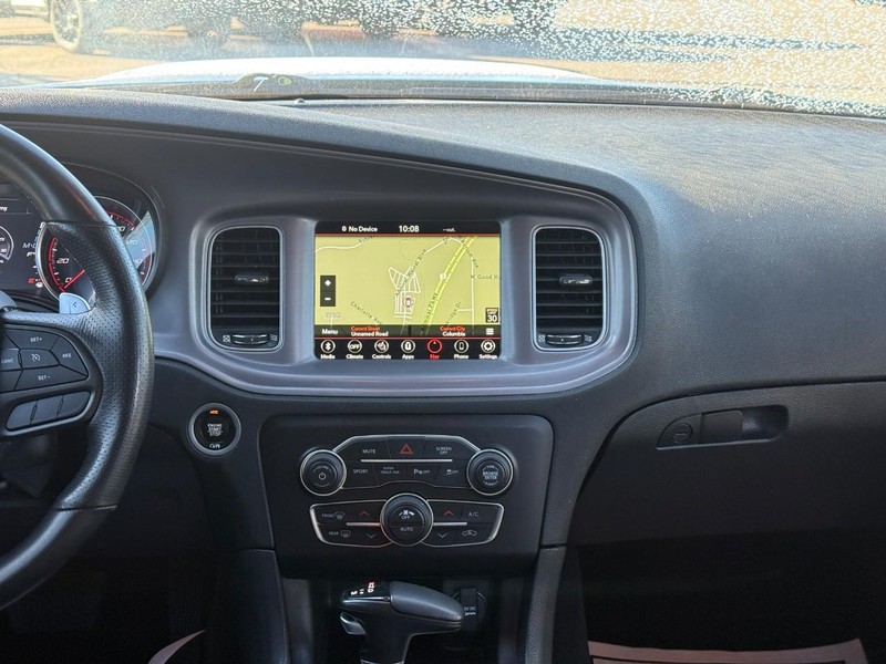 Dodge Charger Vehicle Image 17