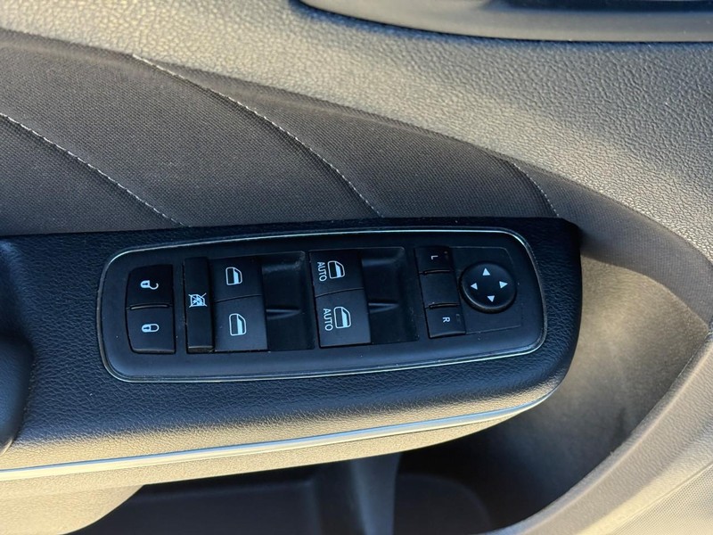 Dodge Charger Vehicle Image 20