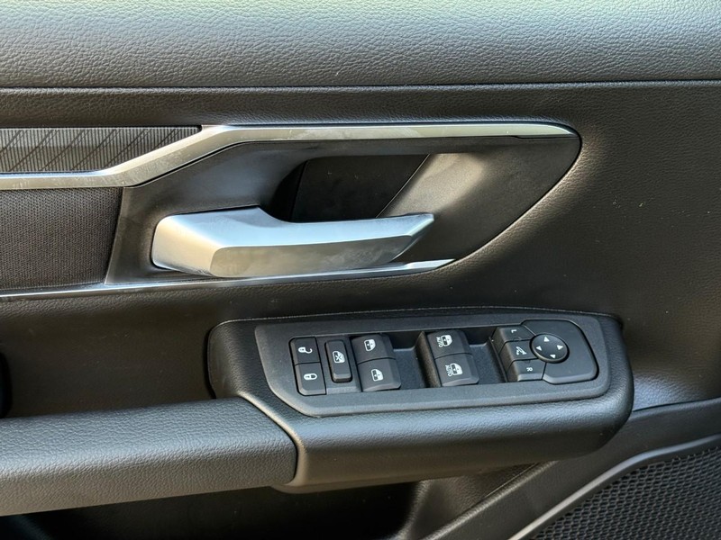 Ram 1500 Vehicle Image 12