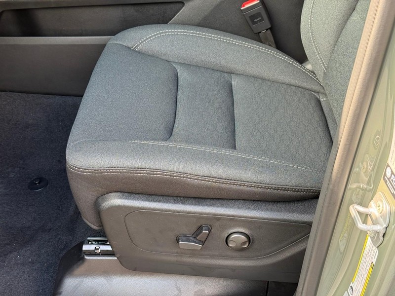 Ram 1500 Vehicle Image 13