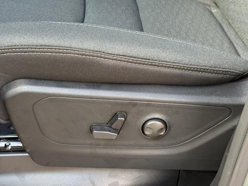 Ram 1500 Vehicle Image 14